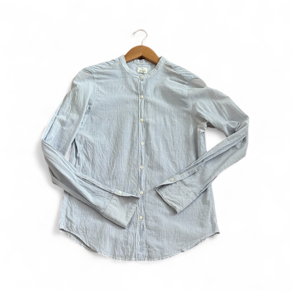 Hartford (unisex) Light Blue Pinstripe Button Down Shirt